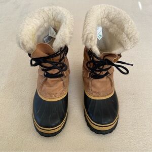 Sorel Caribou leather and wool boots